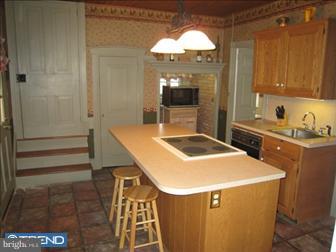 278 Parkview Road Reading, PA 19606 - Photo 3 of 6 Gallery Image 3