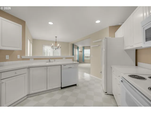 $550,000 | 1668 Southeast Ripplewood Avenue, Hillsboro, OR 97123