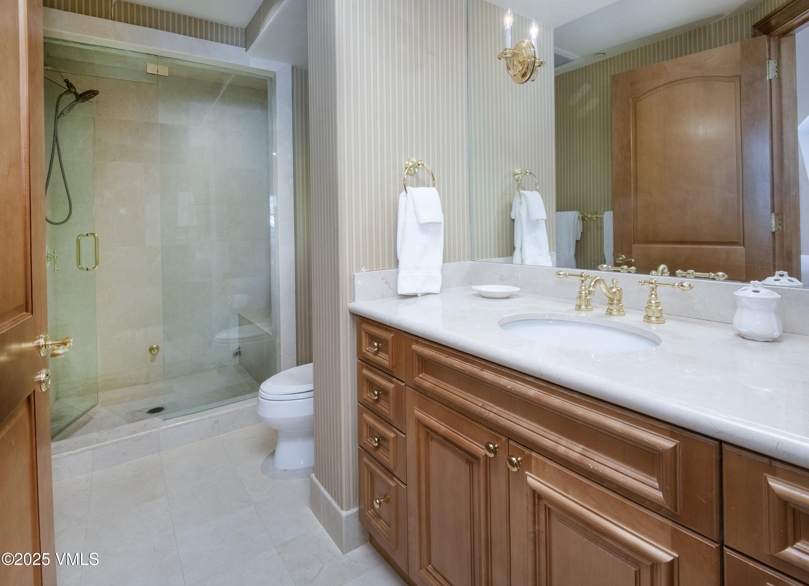 458 Vail Valley Drive, Unit R6 Vail, CO 81657 - Photo 20 of 47 2nd Bath with Shower