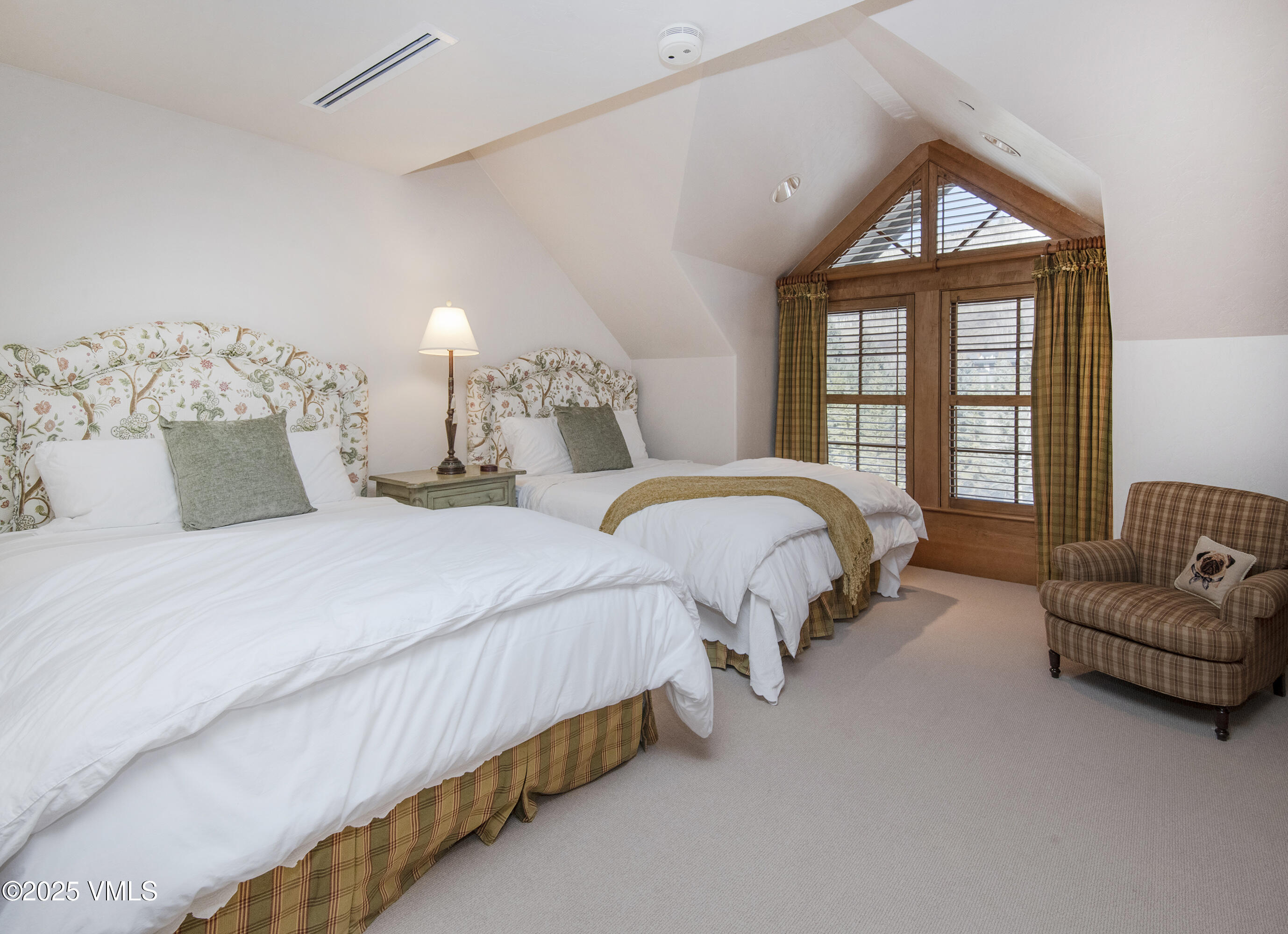 458 Vail Valley Drive, Unit R6 Vail, CO 81657 - Photo 22 of 47 Bedroom #4