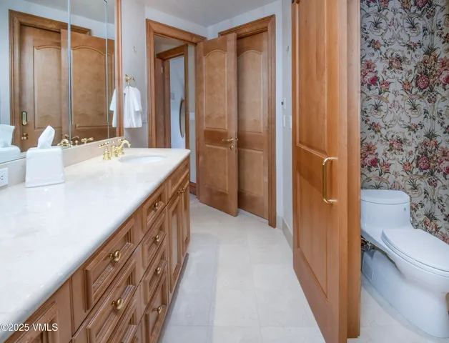 $17,200,000 | 458 Vail Valley Drive, Unit R6, Vail, CO 81657