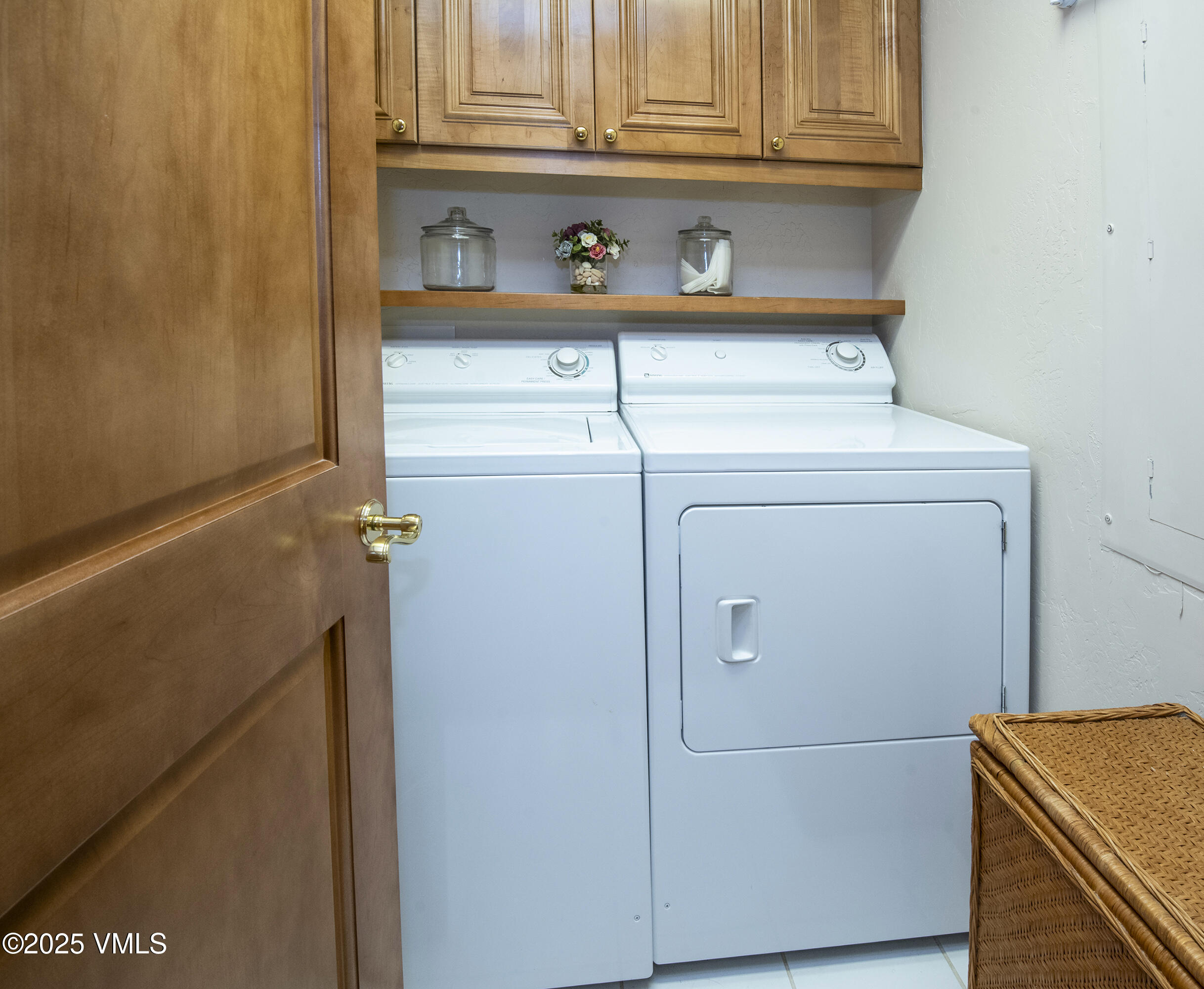 458 Vail Valley Drive, Unit R6 Vail, CO 81657 - Photo 34 of 47 Laundry Room
