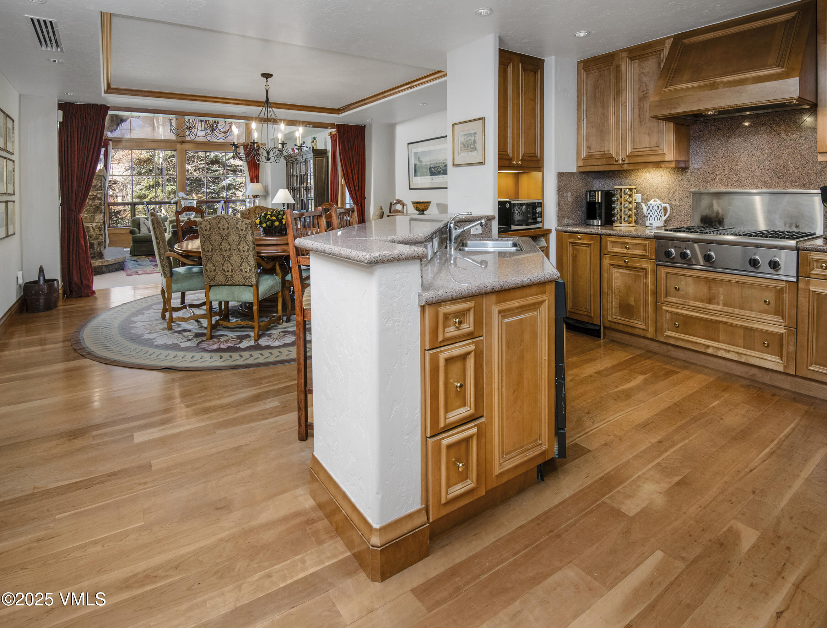 458 Vail Valley Drive, Unit R6 Vail, CO 81657 - Photo 6 of 47 Kitchen