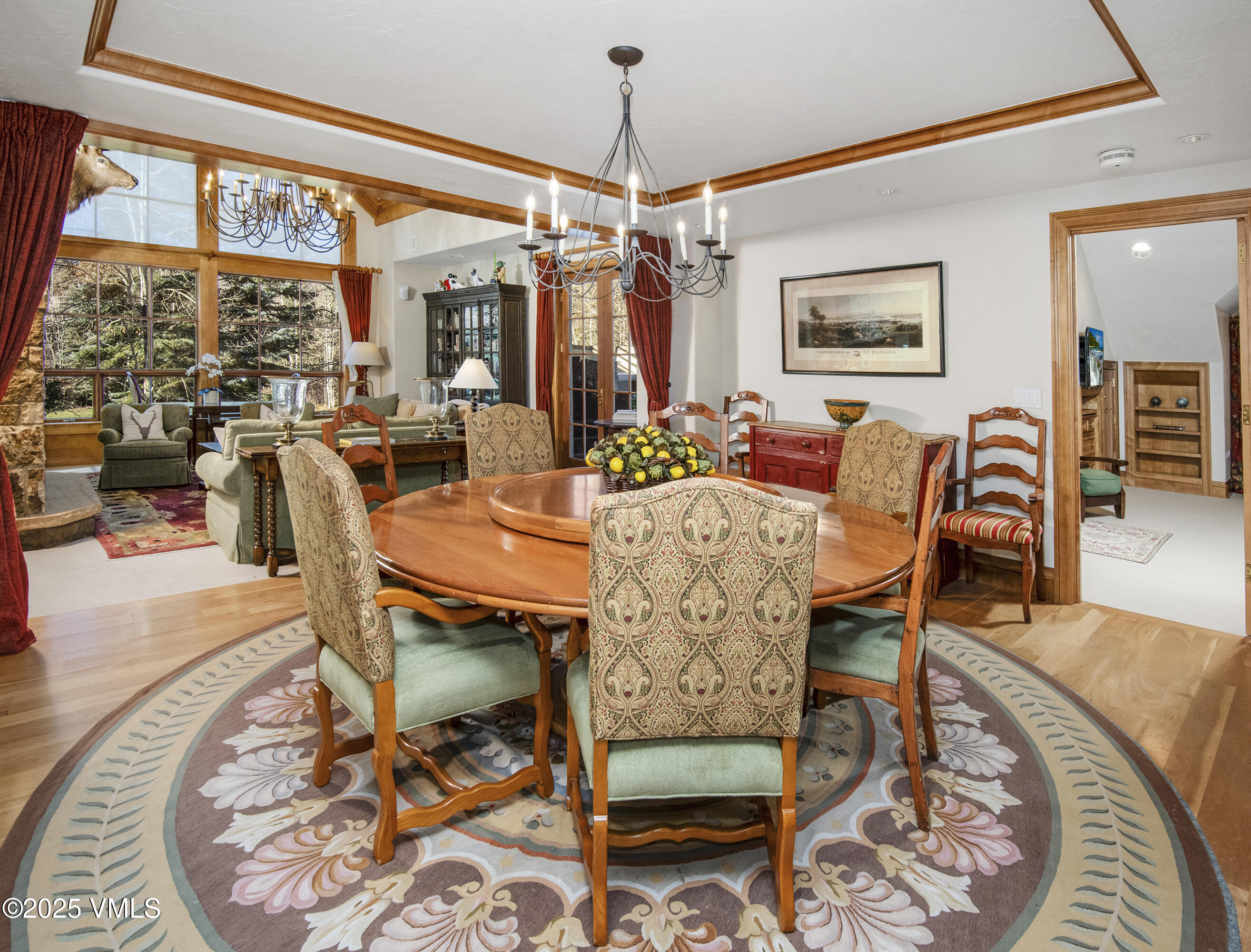 458 Vail Valley Drive, Unit R6 Vail, CO 81657 - Photo 9 of 47 Dining Area