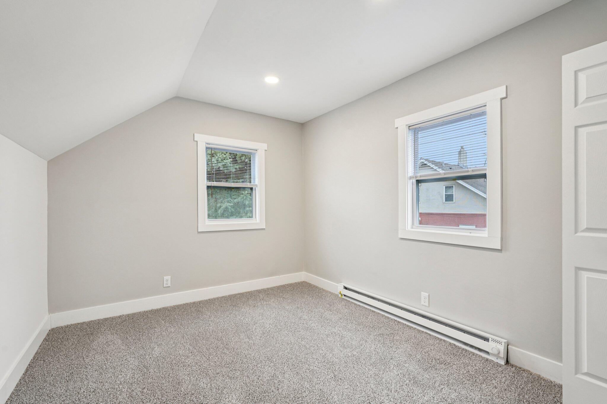 1308 69th Street Kenosha, WI 53143 - Photo 26 of 43 26-web-or-mls-69th St-S0204-026