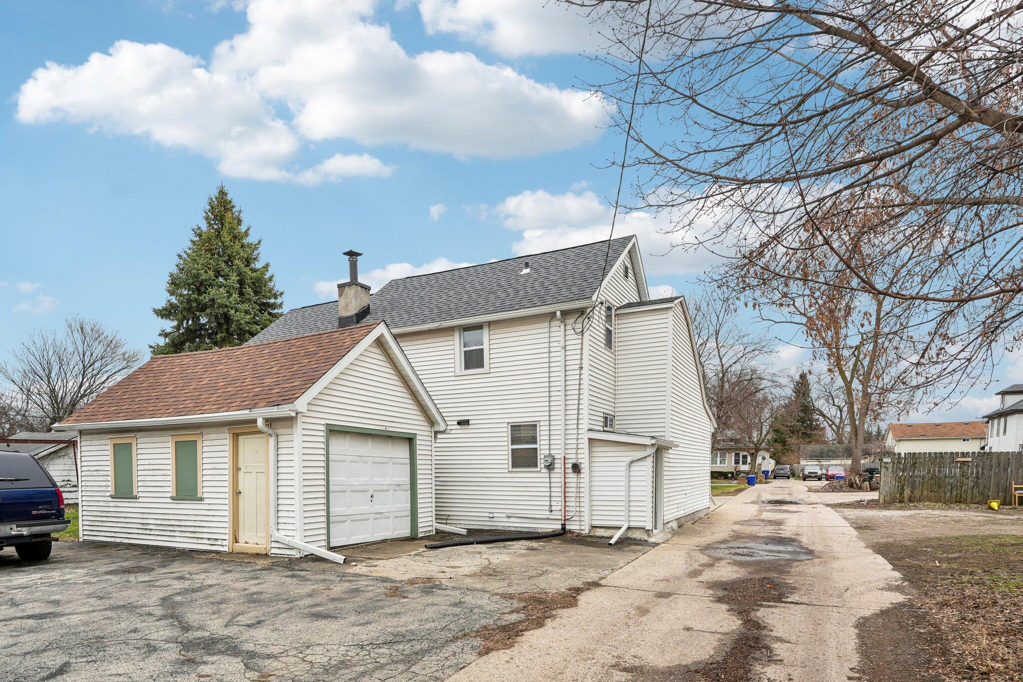 1308 69th Street Kenosha, WI 53143 - Photo 37 of 43 37-web-or-mls-69th St-S0204-037