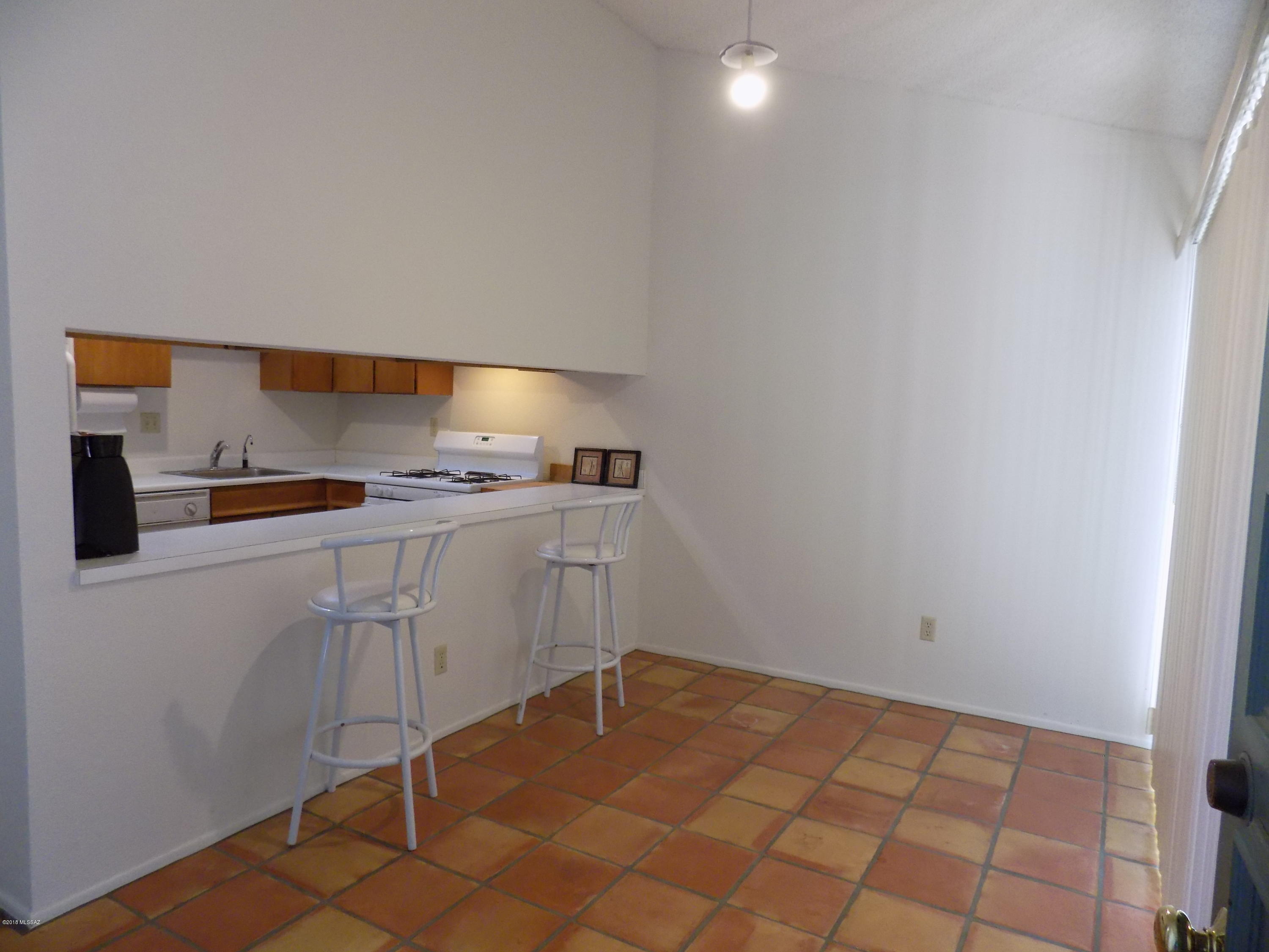 2753 West Anklam Road, Unit F Tucson, AZ 85745 - Photo 8 of 22 Gallery Image 8