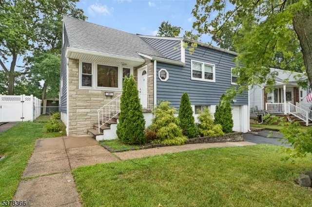 $575,000 | 59 Hearthstone Avenue, Woodbridge, NJ 08863