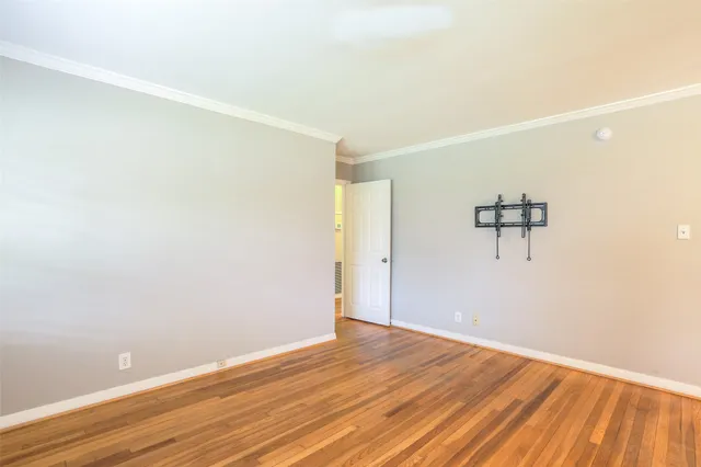 $2,600 | 6231 Wynnwood Lane, Houston, TX 77008