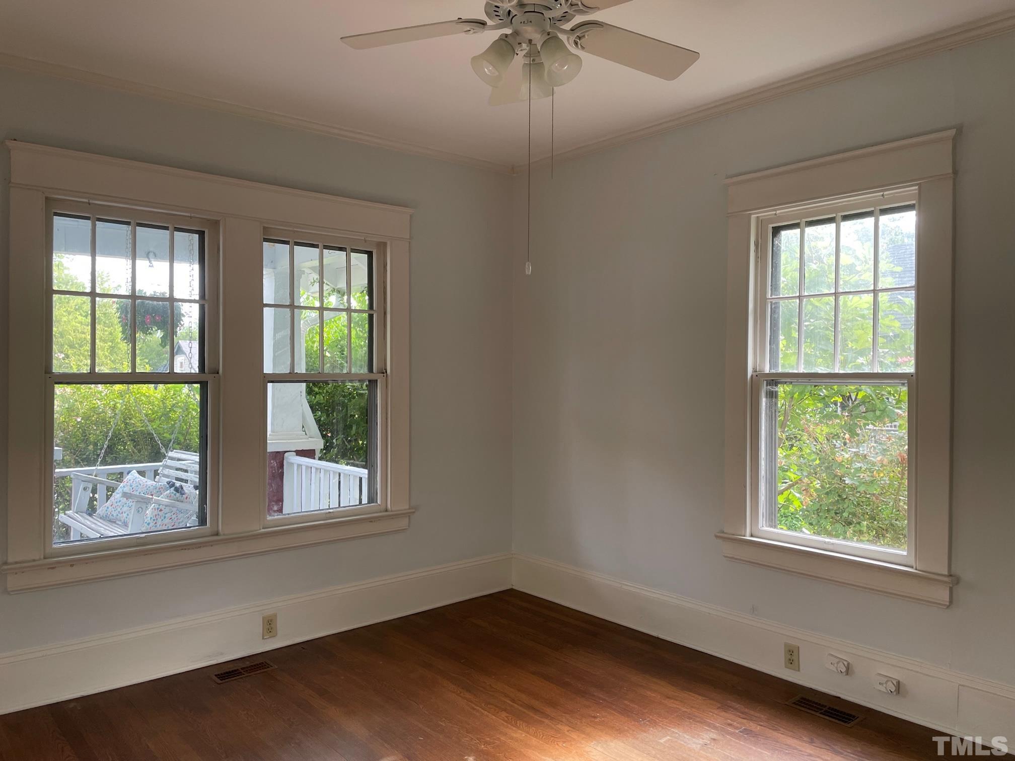 220 Glascock Street Raleigh, NC 27604 - Photo 19 of 21 an empty room with a window