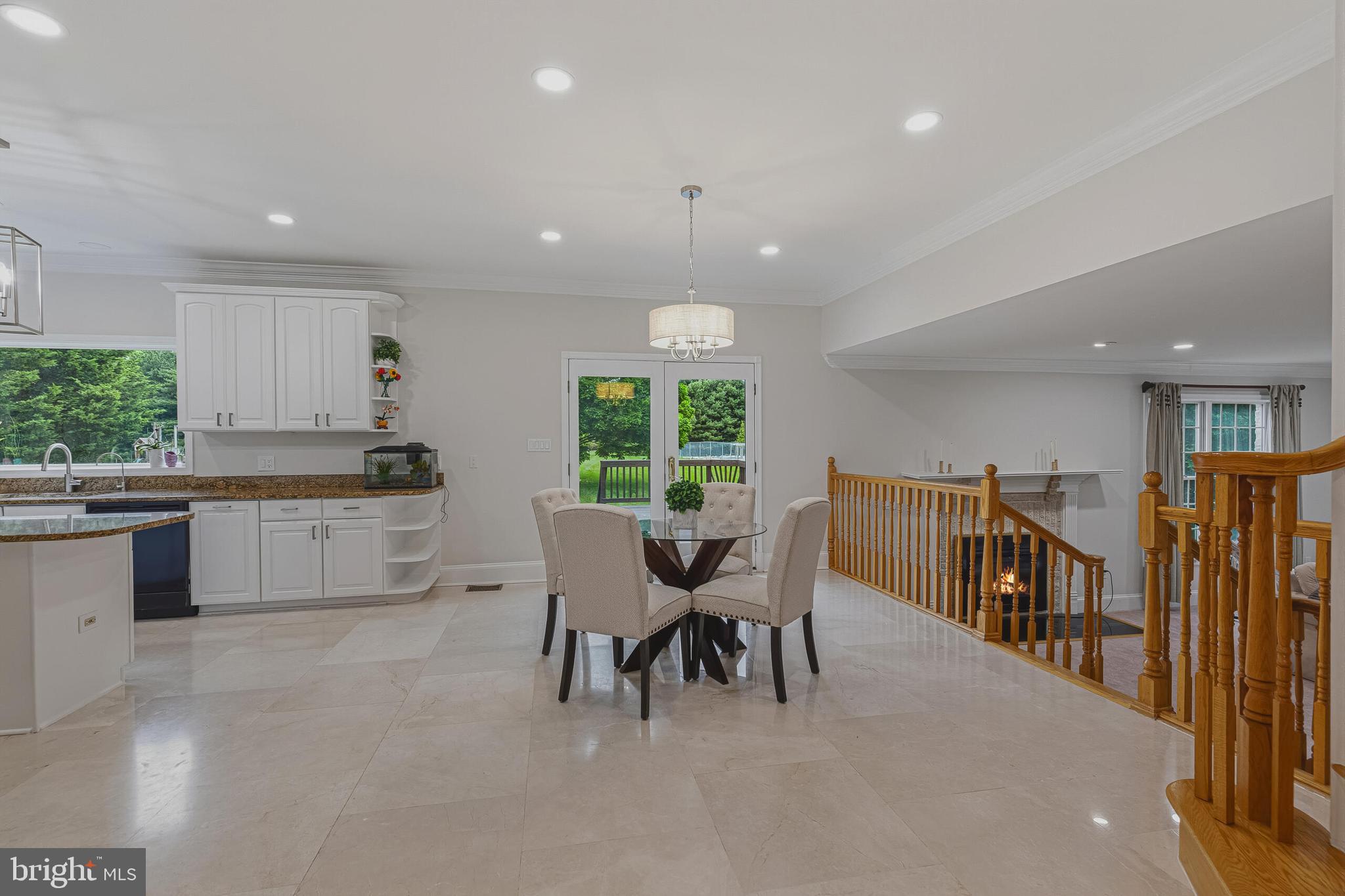 837 Seneca Road Great Falls, VA 22066 - Photo 18 of 49