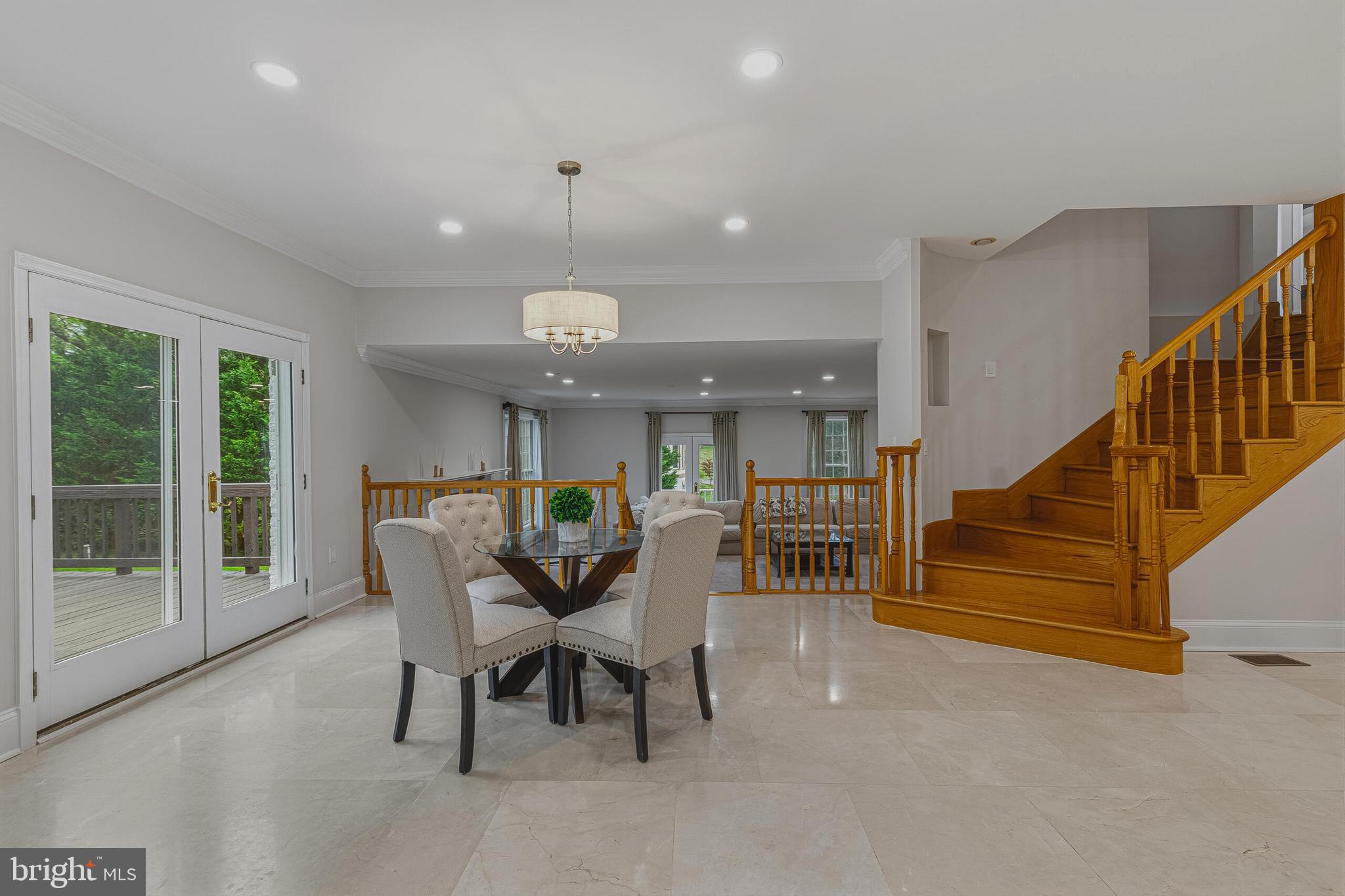 837 Seneca Road Great Falls, VA 22066 - Photo 19 of 49
