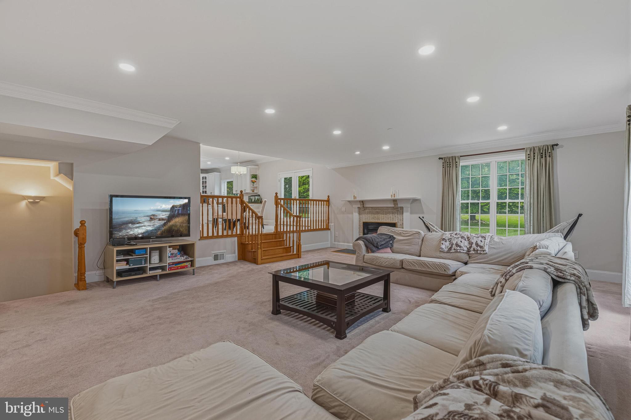 837 Seneca Road Great Falls, VA 22066 - Photo 20 of 49