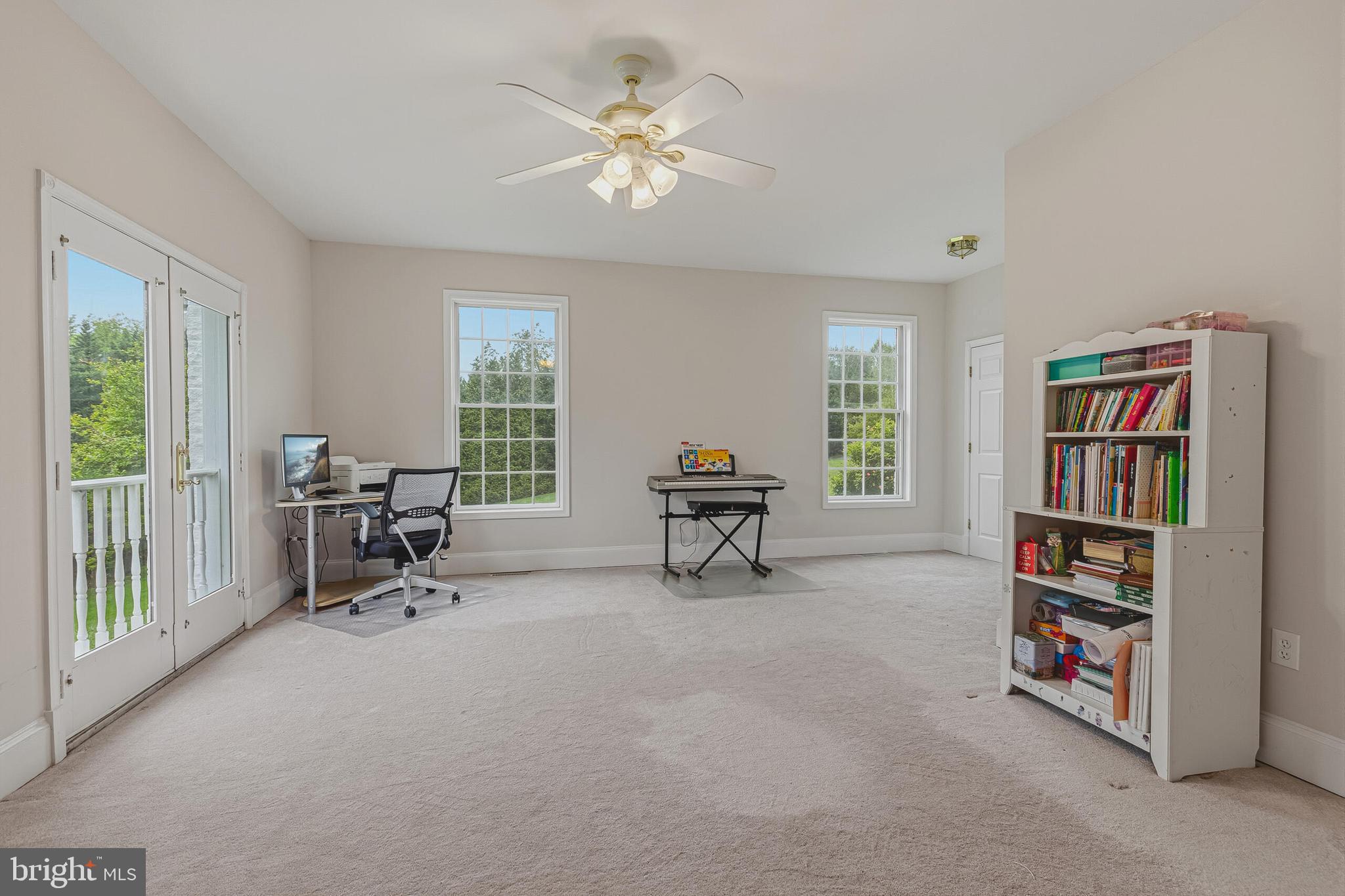 837 Seneca Road Great Falls, VA 22066 - Photo 24 of 49