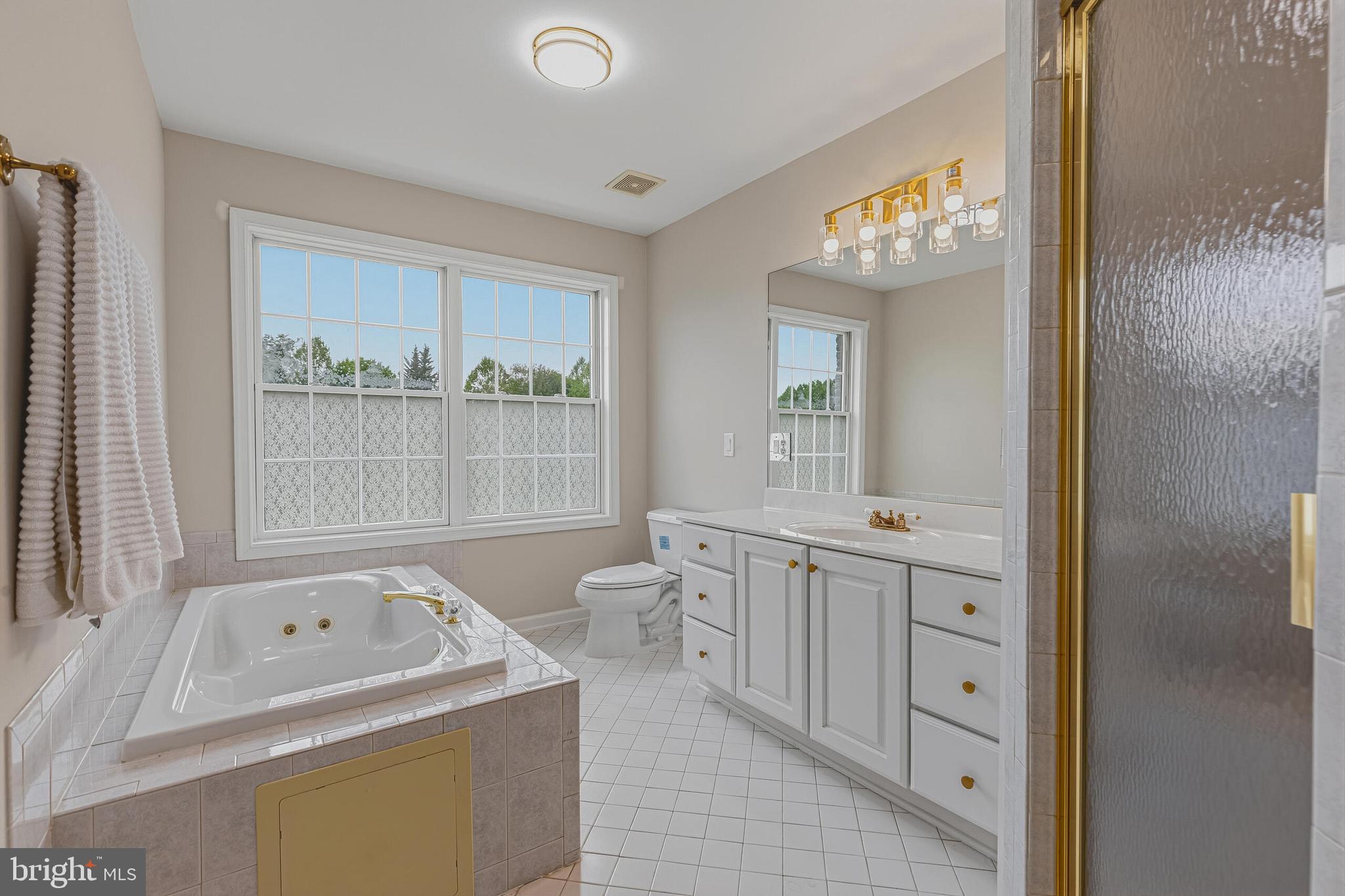 837 Seneca Road Great Falls, VA 22066 - Photo 40 of 49