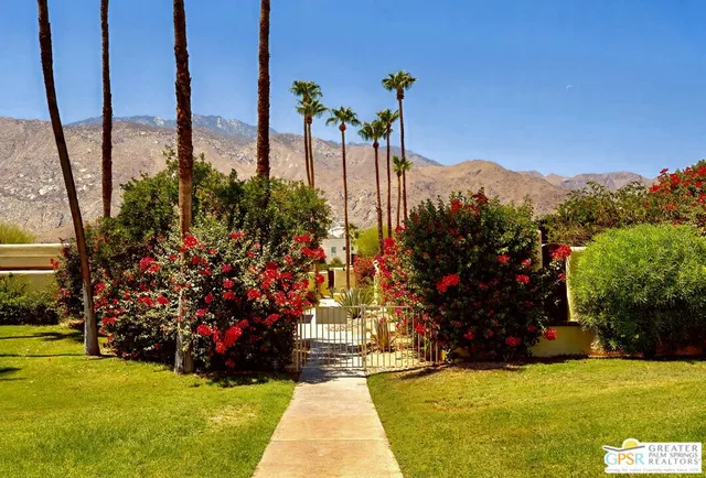 $575,000 | 468 East Casa Verde Way, Palm Springs, CA 92262