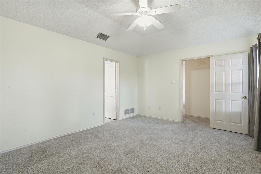 1025 Matthew Street Burleson, TX 76028 - Photo 11 of 30