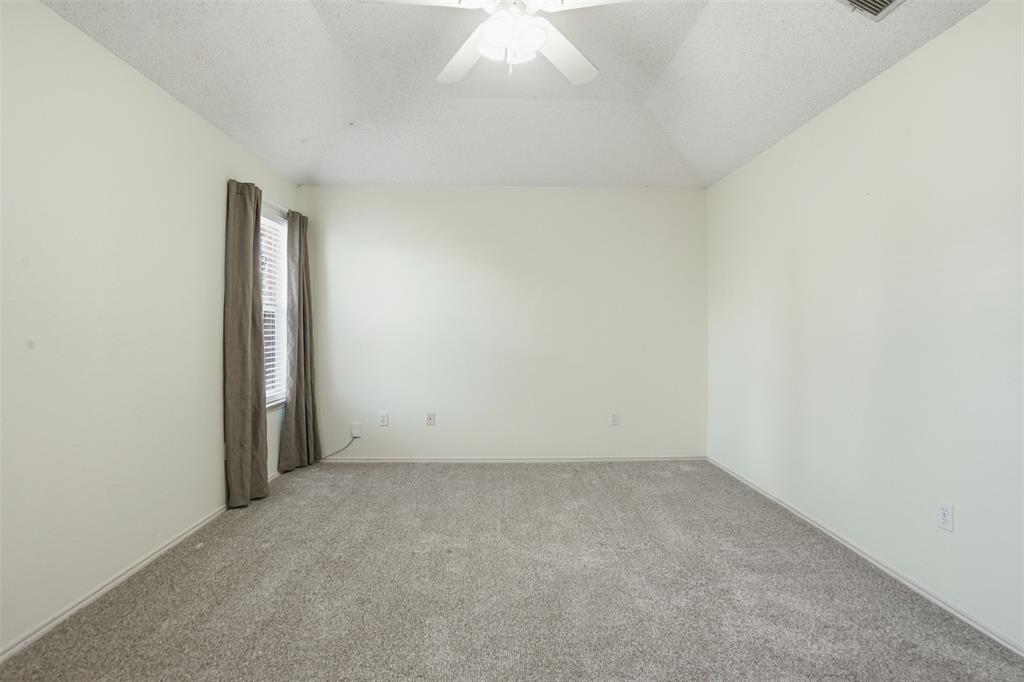 1025 Matthew Street Burleson, TX 76028 - Photo 12 of 30