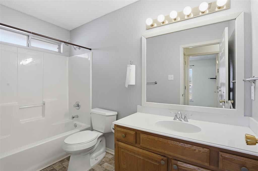 1025 Matthew Street Burleson, TX 76028 - Photo 9 of 30