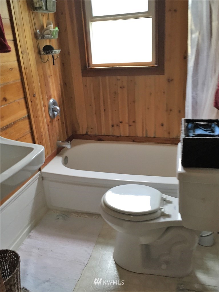 522 Henry Boyd Road Port Angeles, WA 98362 - Photo 17 of 19 Gallery Image 17