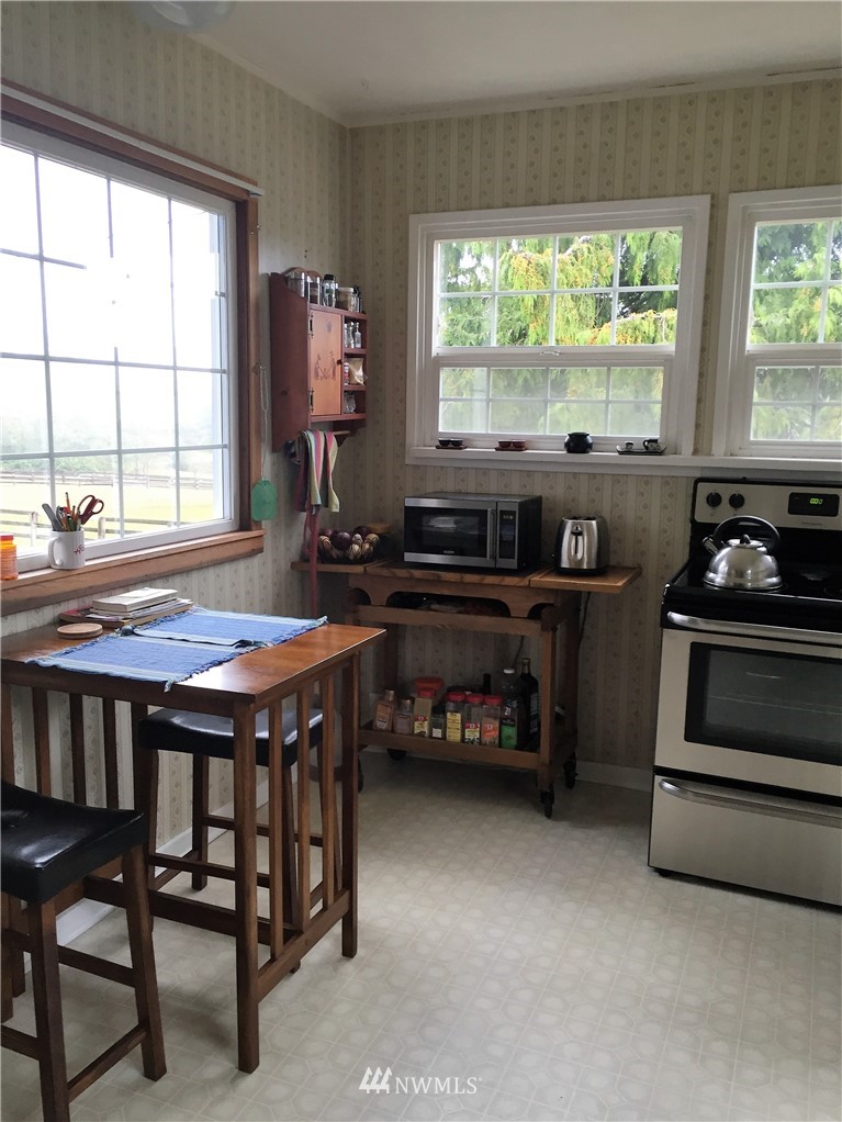 522 Henry Boyd Road Port Angeles, WA 98362 - Photo 8 of 19 Gallery Image 8