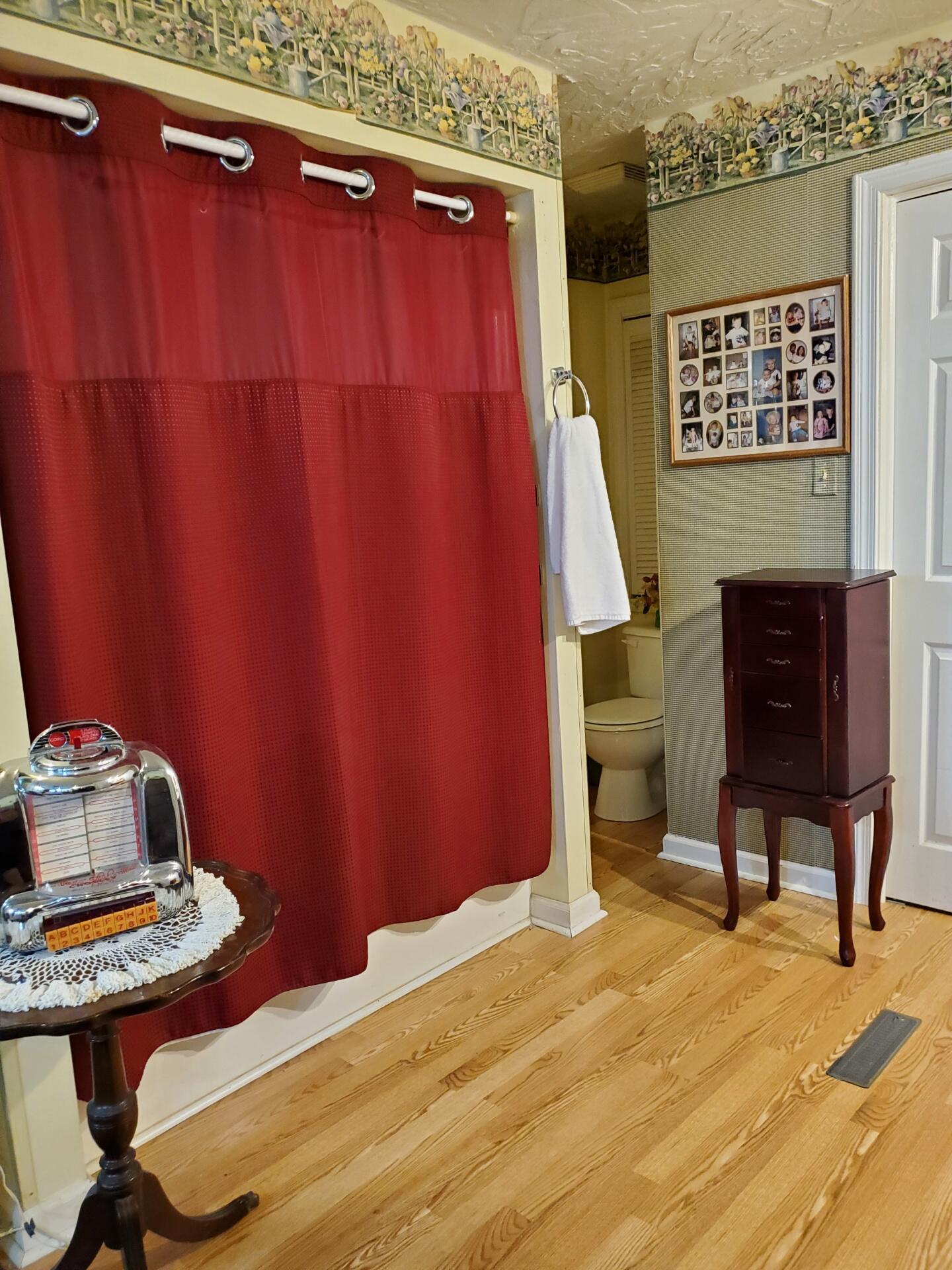 1039 Gaston Road Vinton, VA 24179 - Photo 7 of 12 image3 (1)