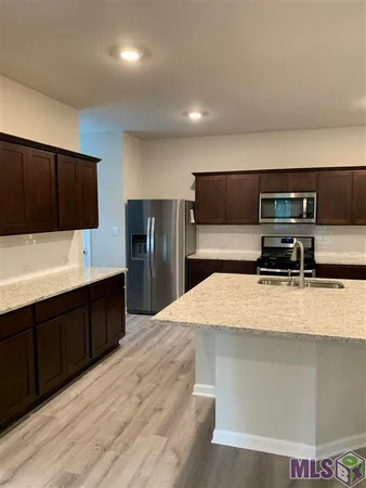 $2,150 | 7531 Trailview Drive, Gonzales, LA 70737