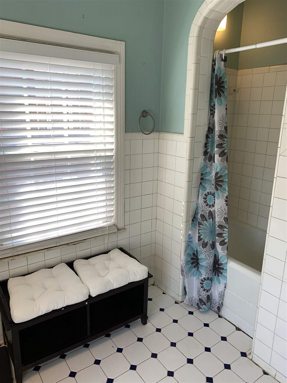 4834 Harvard Road Detroit, MI 48224 - Photo 6 of 12 50012987-5.JPG