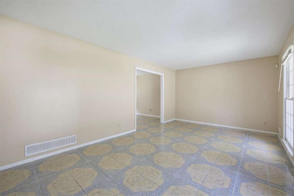 2969 Stratford Mill Road Lithonia, GA 30038 - Photo 7 of 37