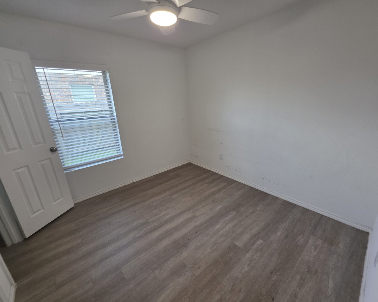 201 Bennett Street Angleton, TX 77515 - Photo 11 of 18 Bedroom 4