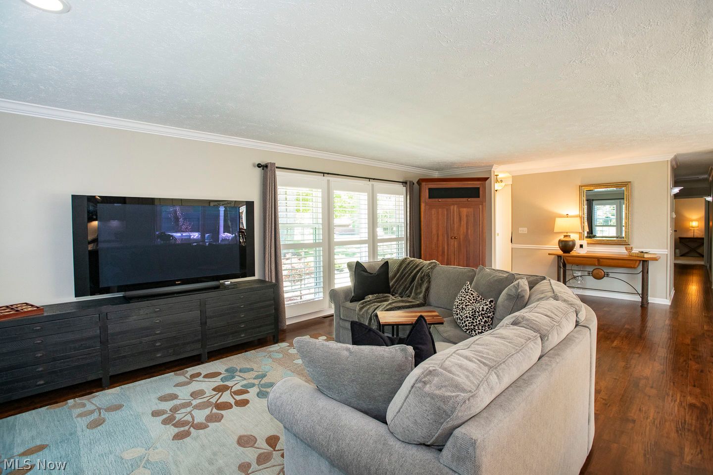 18377 Falling Water Road Strongsville, OH 44136 - Photo 18 of 36 Gallery Image 18