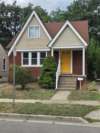 $2,800 | 505 East Woodland Street, Ferndale, MI 48220