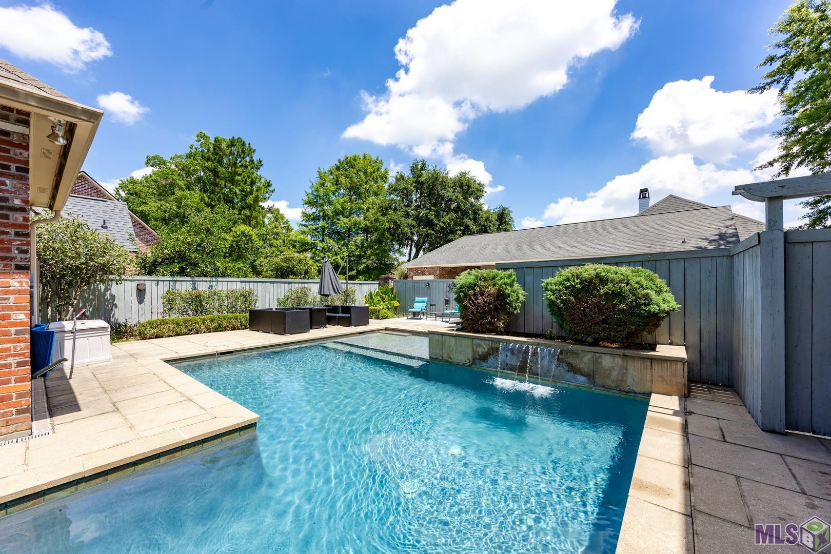 10757 Royal Ridge Avenue Baton Rouge, LA 70810 - Photo 3 of 49