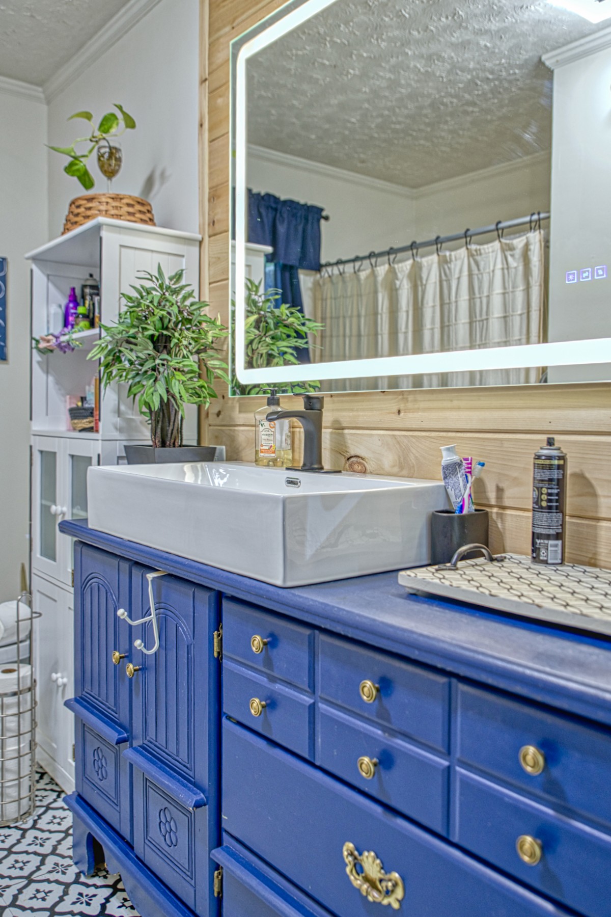 260 Fate Ivy Road Monterey, TN 38574 - Photo 13 of 32 a kitchen with granite countertop a wooden cabinets and wooden floor