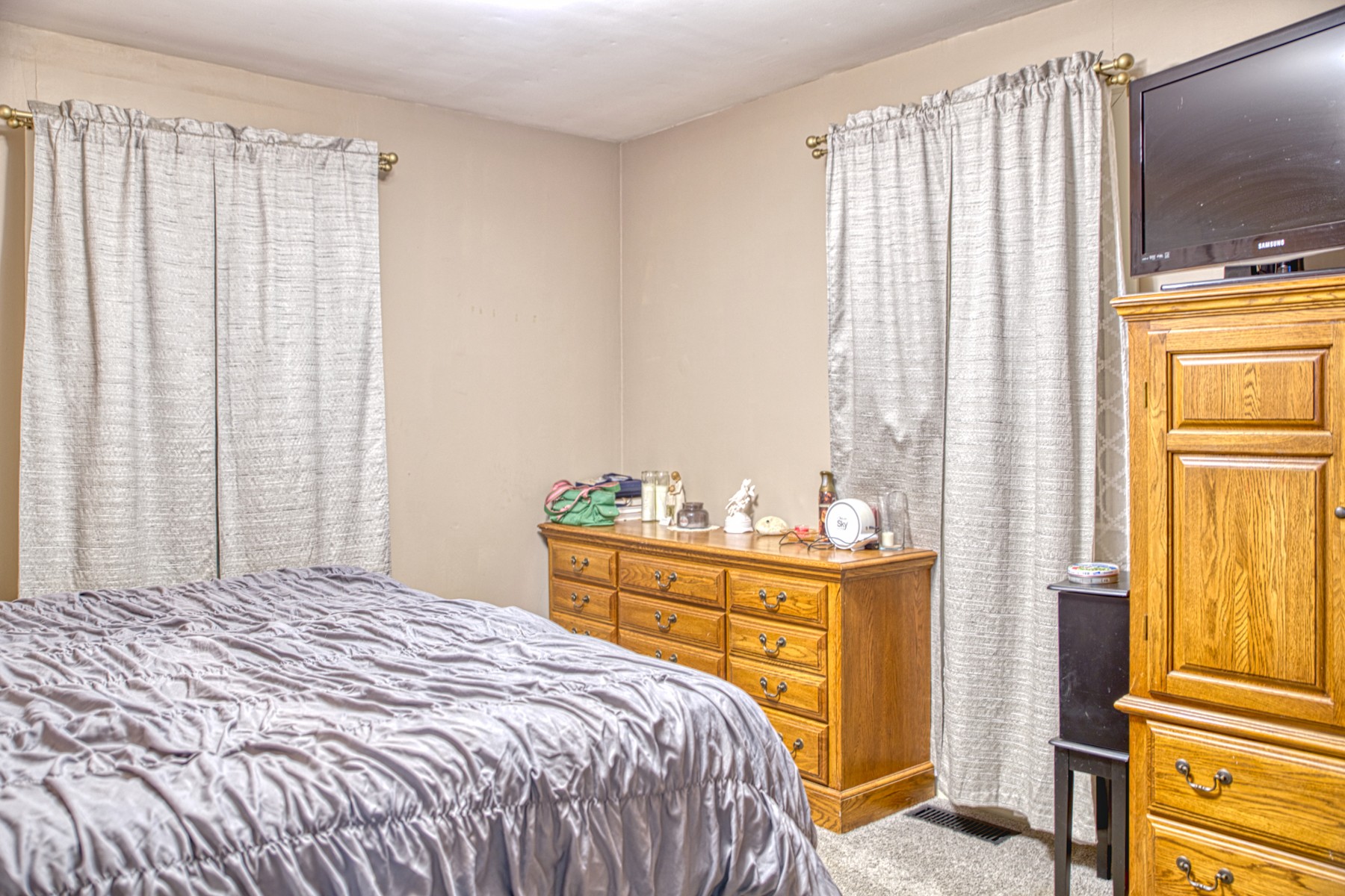 260 Fate Ivy Road Monterey, TN 38574 - Photo 15 of 32 a bedroom with a bed and a window