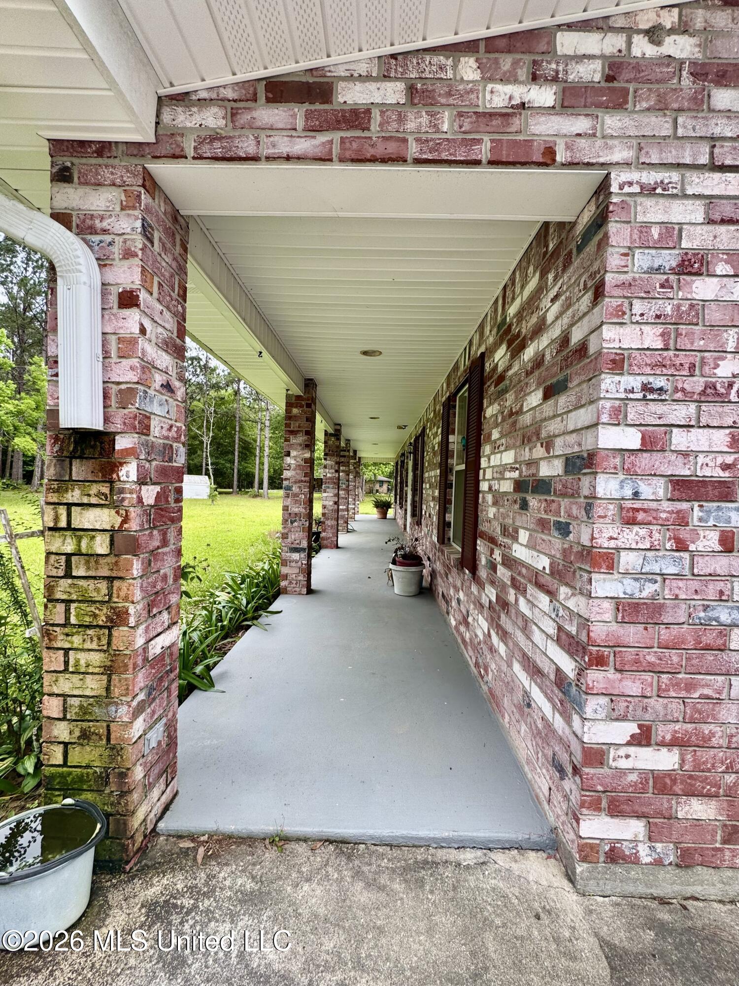 20 C G Smith Road Picayune, MS 39466 - Photo 5 of 29 front porch cg smith