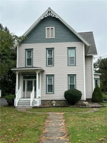 $1,300 | 31 Main Street, Big Flats, NY 14814