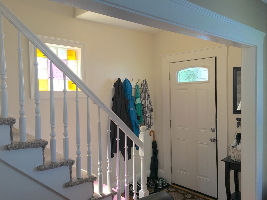 33 Nelson Street Winchester, MA 01890 - Photo 3 of 19