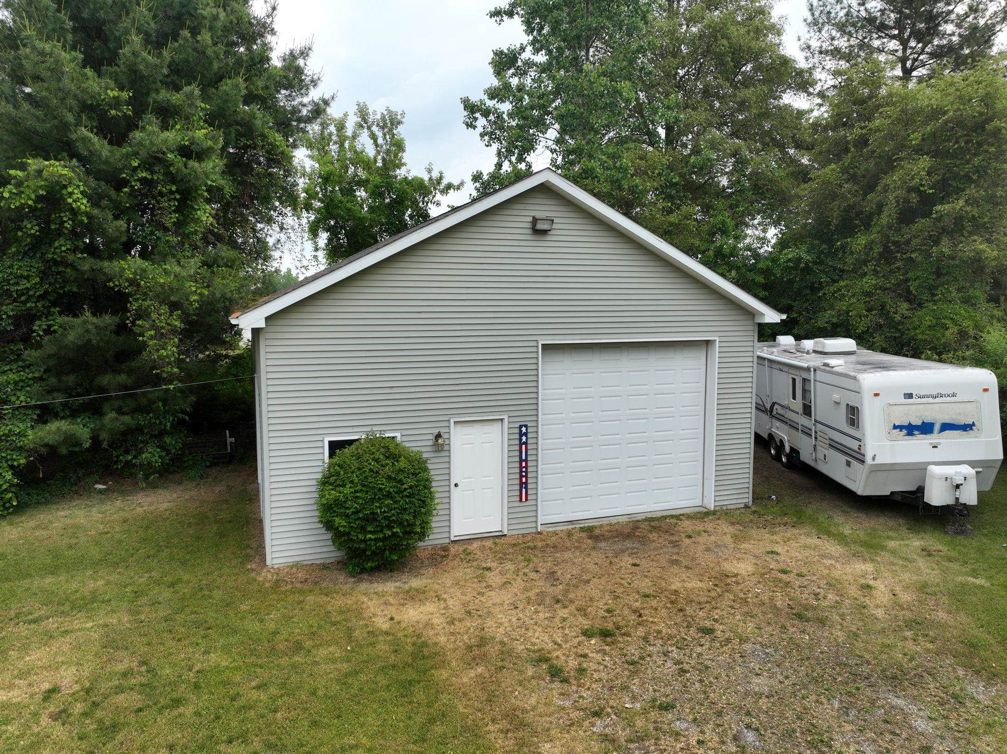 2076 West Wilson Road Clio, MI 48420 - Photo 59 of 78 50112228-59.JPG