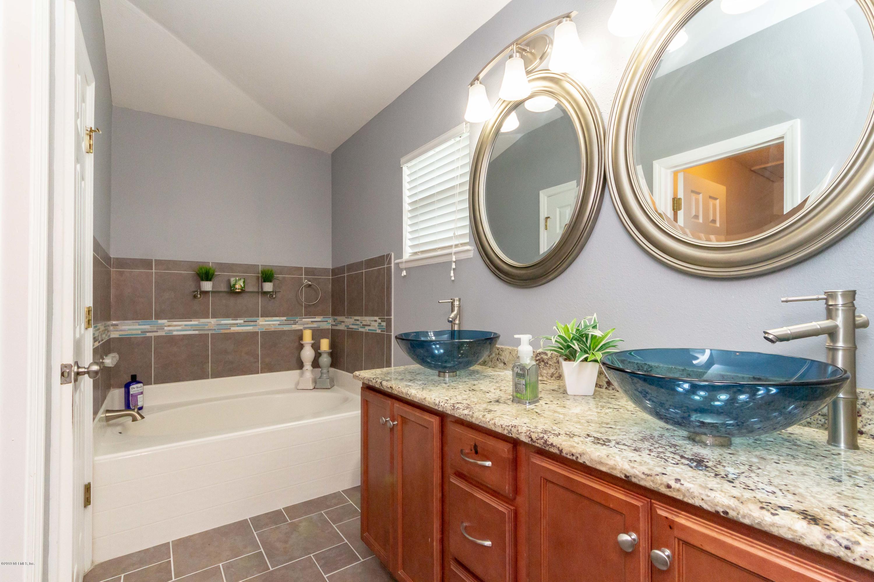7352 Fox Grove Road Jacksonville, FL 32244 - Photo 15 of 32 Master Bathroom