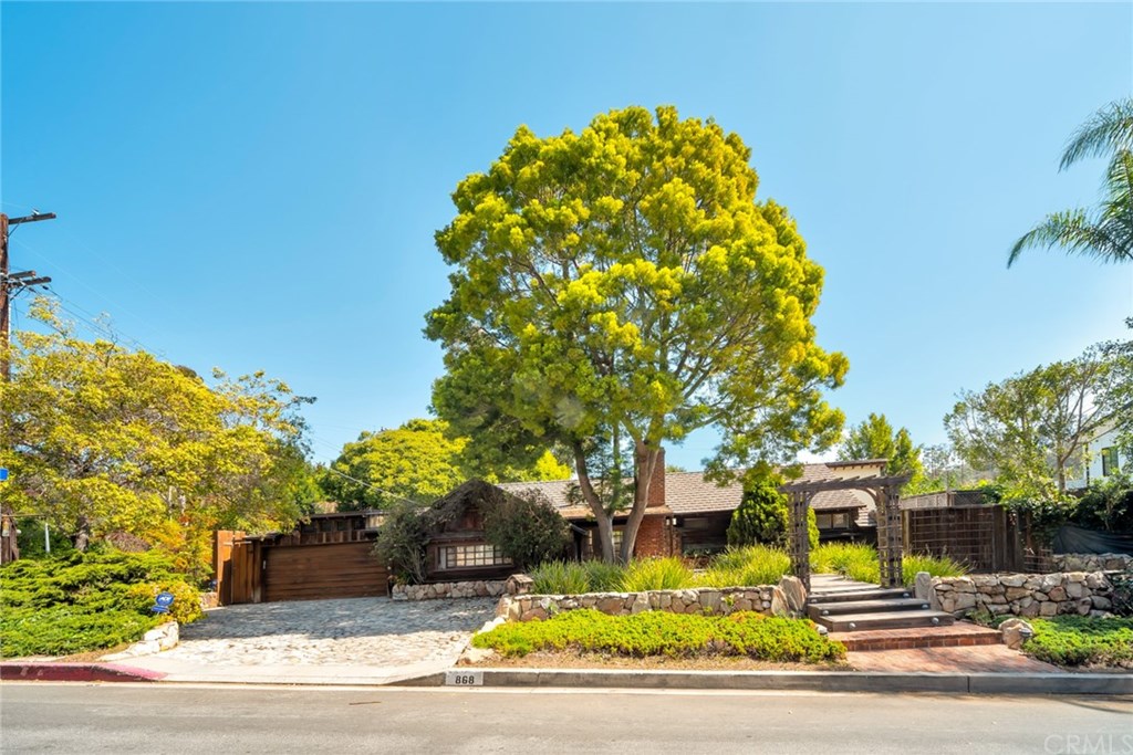 868 Brooktree Road Pacific Palisades, CA 90272 - Photo 1 of 1 Gallery Image 1