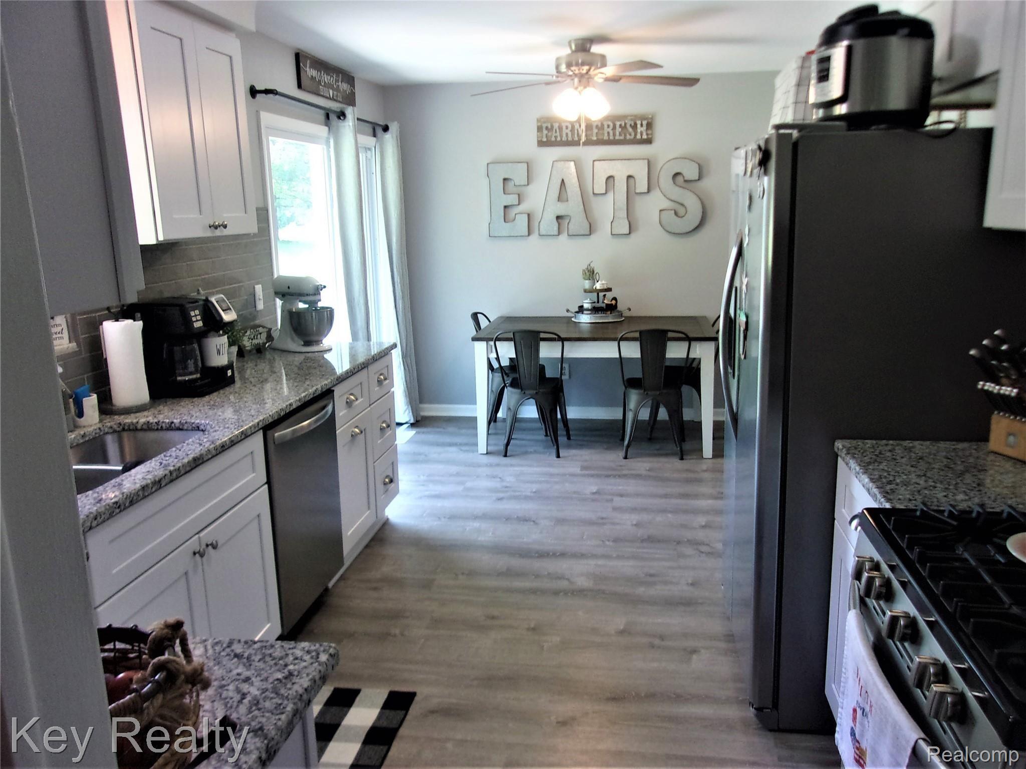 12726 Sweitzer Road Carleton, MI 48117 - Photo 25 of 60 244_3278.JPG