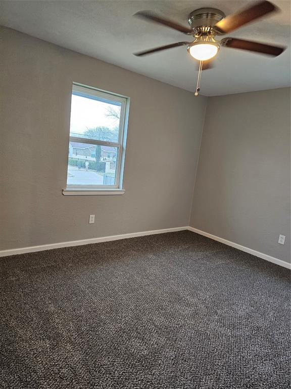 305 Deepwood Street Dallas, TX 75217 - Photo 12 of 14 Room 2