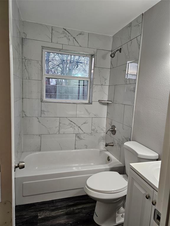 305 Deepwood Street Dallas, TX 75217 - Photo 7 of 14