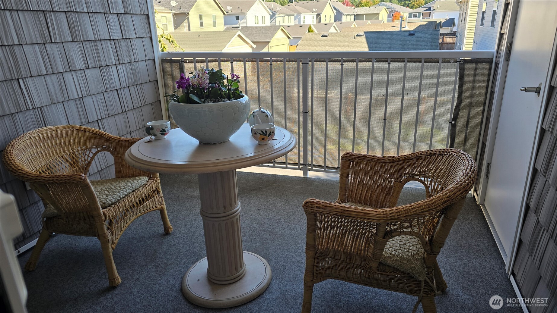 1373 Hudson Street DuPont, WA 98327 - Photo 7 of 12 a view of a dining room with furniture window and tub
