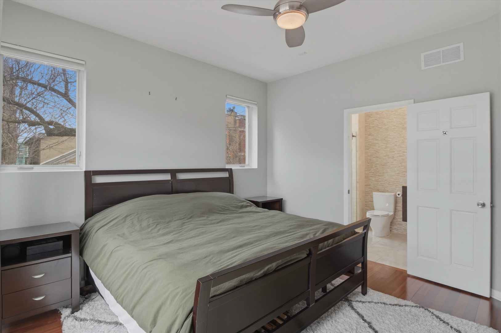 901 North Honore Street, Unit 2 Chicago, IL 60622 - Photo 12 of 26