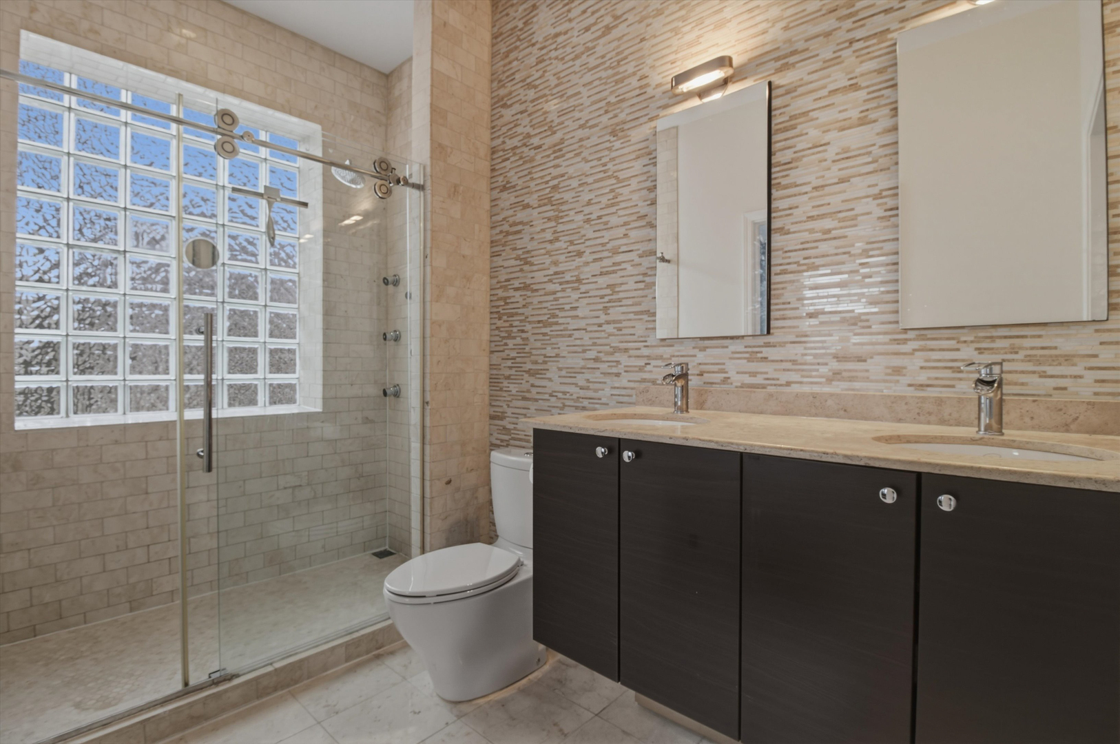 901 North Honore Street, Unit 2 Chicago, IL 60622 - Photo 13 of 26