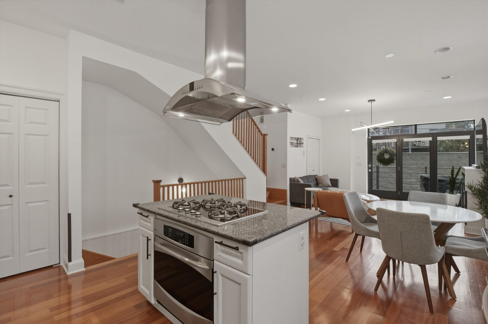 901 North Honore Street, Unit 2 Chicago, IL 60622 - Photo 6 of 26