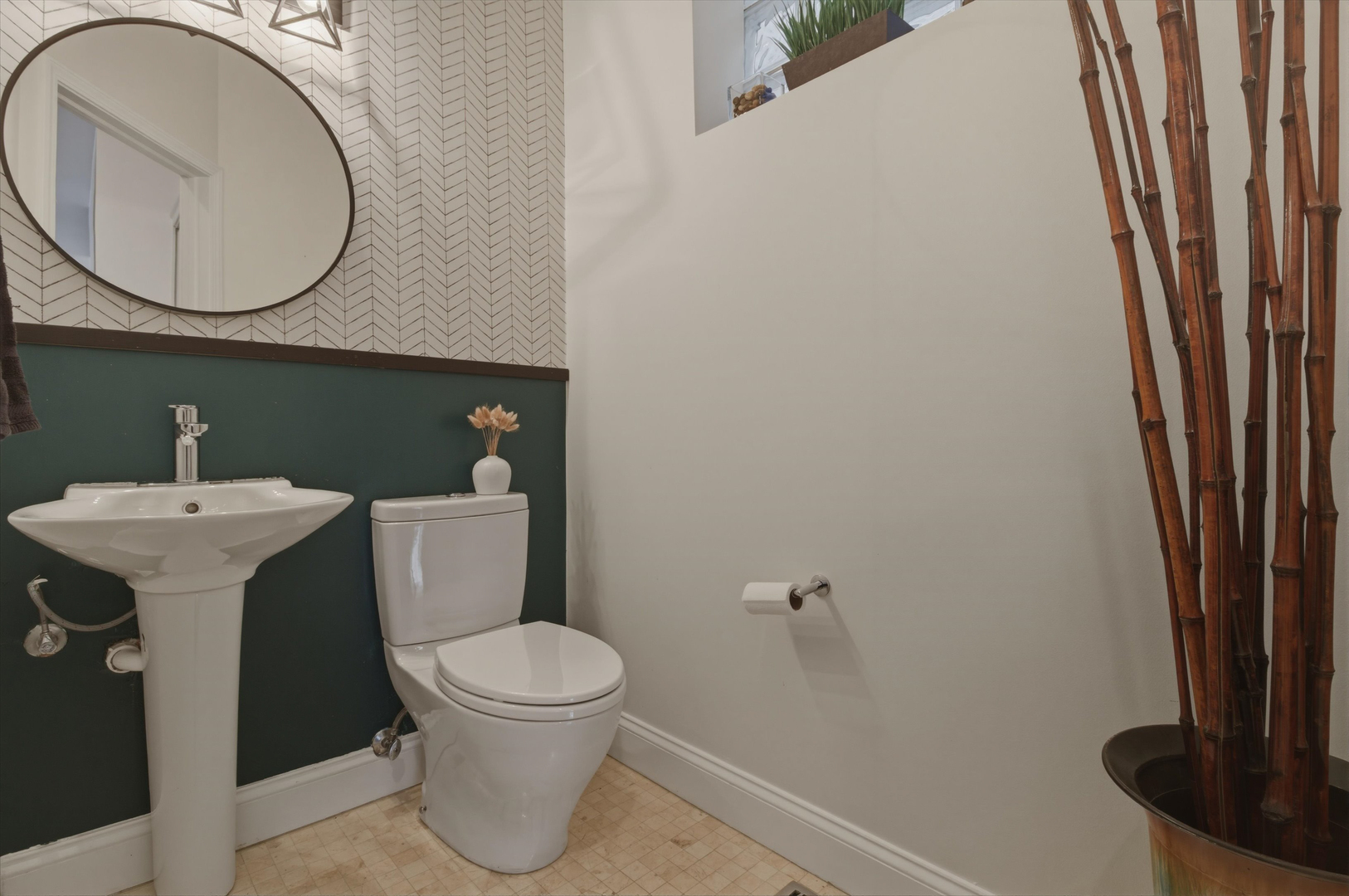 901 North Honore Street, Unit 2 Chicago, IL 60622 - Photo 9 of 26