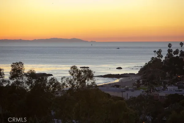 $3,995 | 464 Bent Street, Unit C, Laguna Beach, CA 92651